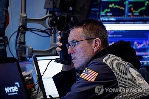 뉴욕증시, 금리인하 기대에 빅테크 랠리…<b>나스닥</b> 첫 <b>2만</b>선 <b>돌파</b>