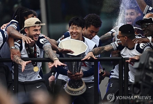 "위약금 물고서라도"…토트넘 방한 앞두고 '<b>손흥민 매각설</b>'