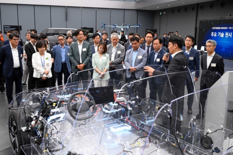국정위, <b>현대차 남양연구소</b> 방문…"<b>자율주행</b> 기술 주도권 확보 지원”