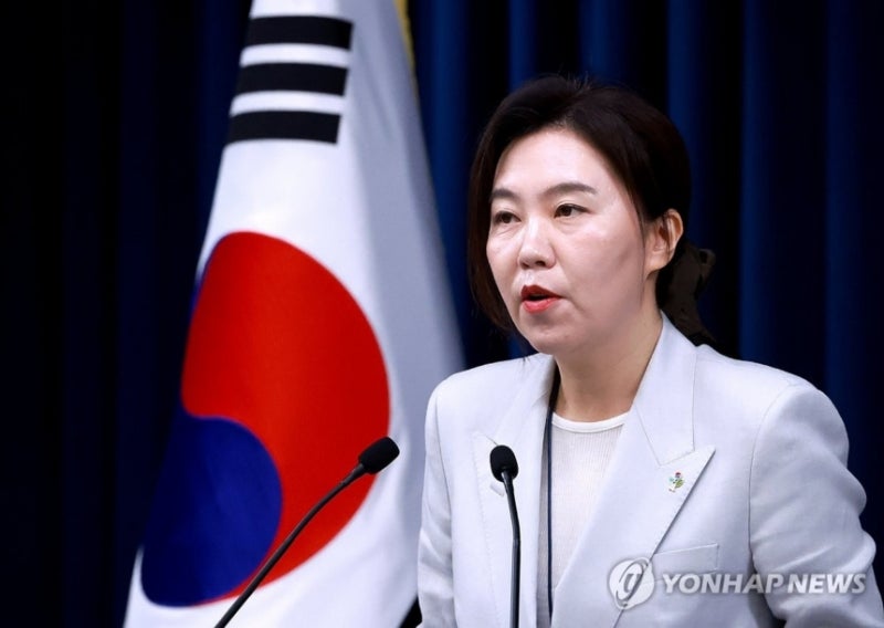李대통령, 차관급 인선 단행…<b>첫 여성 병무청장 홍소영</b>
