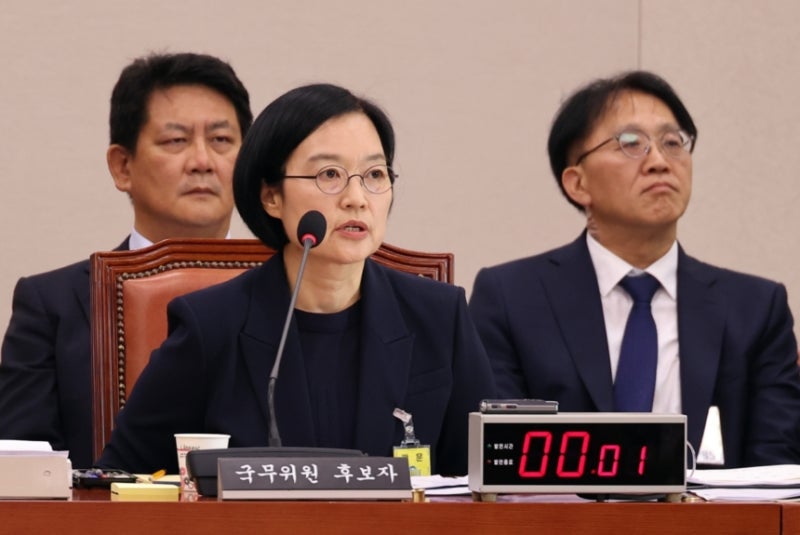 한성숙 "알리·<b>테무</b> 공세...<b>안전성</b>·저작권 조치 <b>검토</b>"