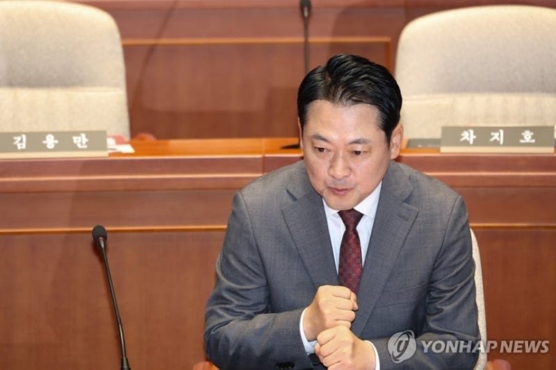 '<b>조희대 회동설</b>' 반박한 <b>장동혁</b> "대국민 사기극"
