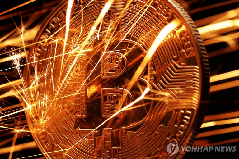 "<b>비트코인</b> 너 마저"…<b>10만달러</b> '<b>붕괴</b>'