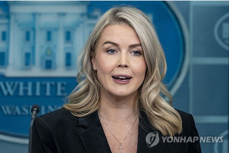 <b>트럼프</b>, 여기자에 "<b>돼지</b>" 폭언...백악관 "솔직한 대통령"