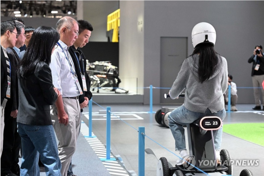 정의선 회장, CES에서 삼성전자에 콜라보 제안?!