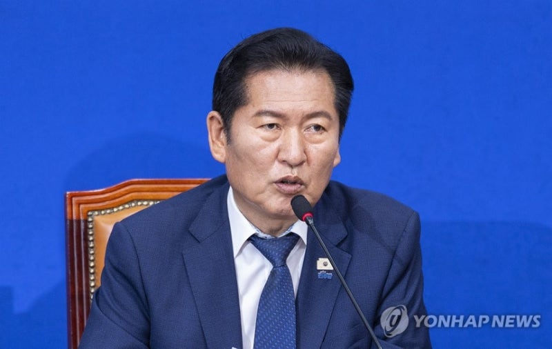 정청래, 민주당 대표 사퇴…"대통령과 의리 누가 뭐래도 지킬 것"