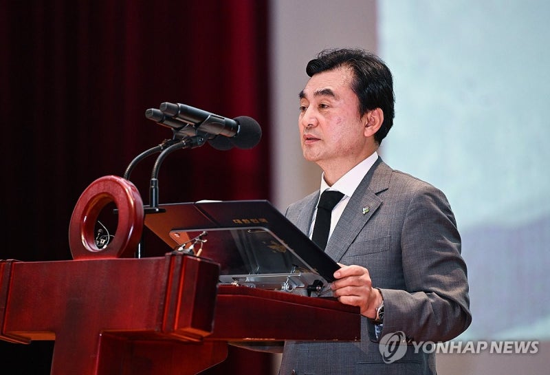 논란 커진 '<b>사관학교 통합</b>'…<b>국방부</b> 브리핑 연기