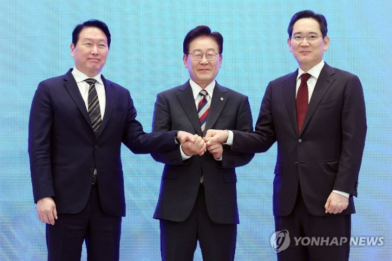 靑 "호남 반도체 클러스터 광주 군공항 부지에 조성키로 결정"