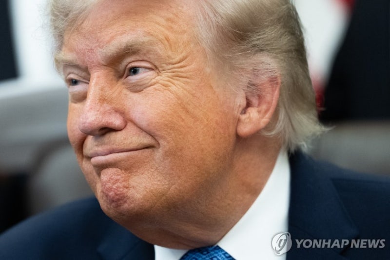 트럼프 "<b>호르무즈 통행료</b> 20% 받겠다…미국이 수호자"
