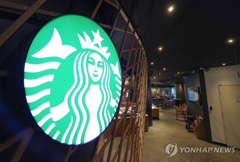 "더는 못 버틴다"…<b>스타벅스</b> 첫 <b>노조 출범</b>