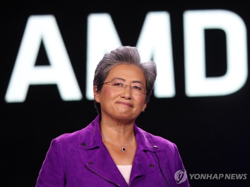 머스크 한 마디에 주가 7% 급락…리사 수 반응은
