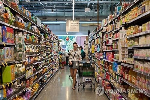 <b>미국 3분기 GDP</b> <b>3</b>.4% '깜짝 <b>성장</b>'…9월 PCE 물가는 <b>3</b>.1%