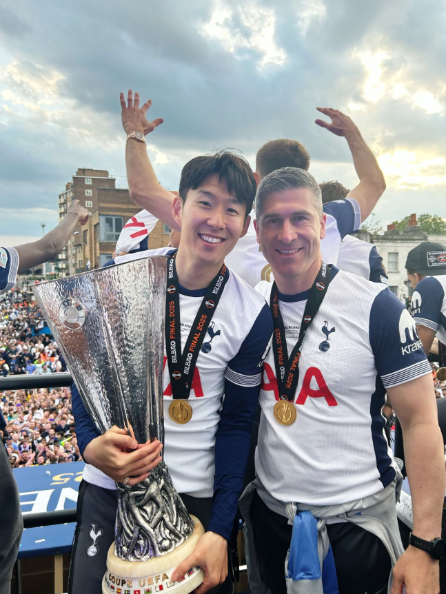 “흥민아, 中에서 지도자 생활 이어간다!” 베이징 궈안 ‘오피셜’ 공식발표, 새 사령탑에 몽고메리 감독 선임