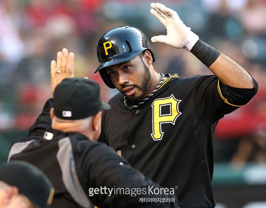 [오늘의MLB] (6.30) 피츠버그 50승 선착, 데이비스 30홈런