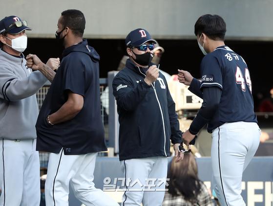'14G 1패' <b>김태형 감독</b> "변화는 없다. 다만..."