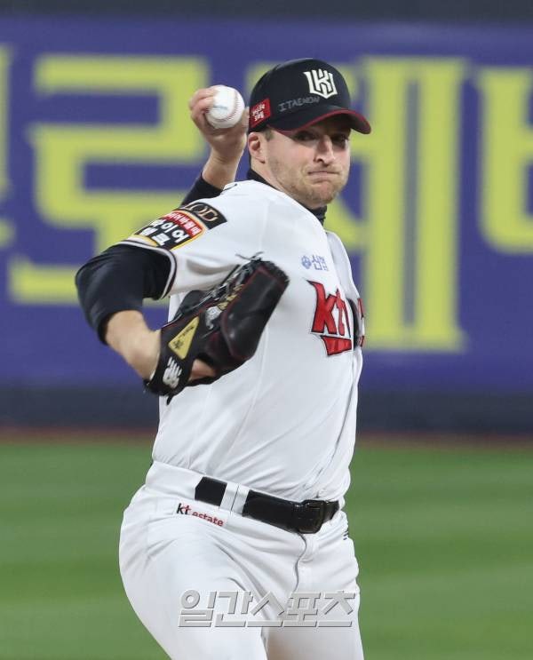 [分享] 強襲球驚險一瞬間 班傑明露出“梨泰院”