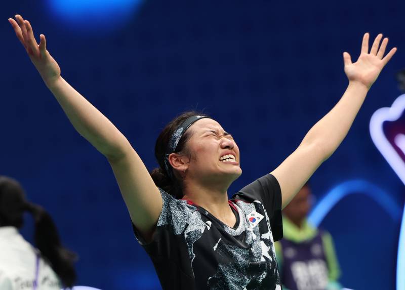 '1차전 패배 충격 극복' <b>배드민턴</b> <b>안세영</b>, 극적으로 BWF <b>왕중왕전</b> 준결승 진출...