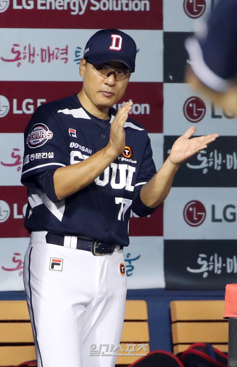 '<b>소프트뱅크 초청</b>' <b>두산</b>, 후쿠오카돔 밟는다…상대는 '이승엽 전 동료' 고쿠보...