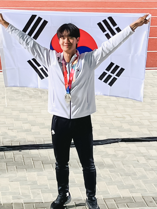 '한국 <b>포환던지기</b> 미래' <b>박시훈</b>, 아시아 20세 미만 대회서 <b>은메달</b> 쾌거