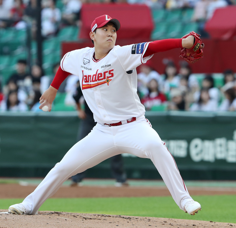 승차 없는 6-7위, 가을 향한 '단두대 매치'...<b>이숭용 감독</b> "순위 싸움, 순...