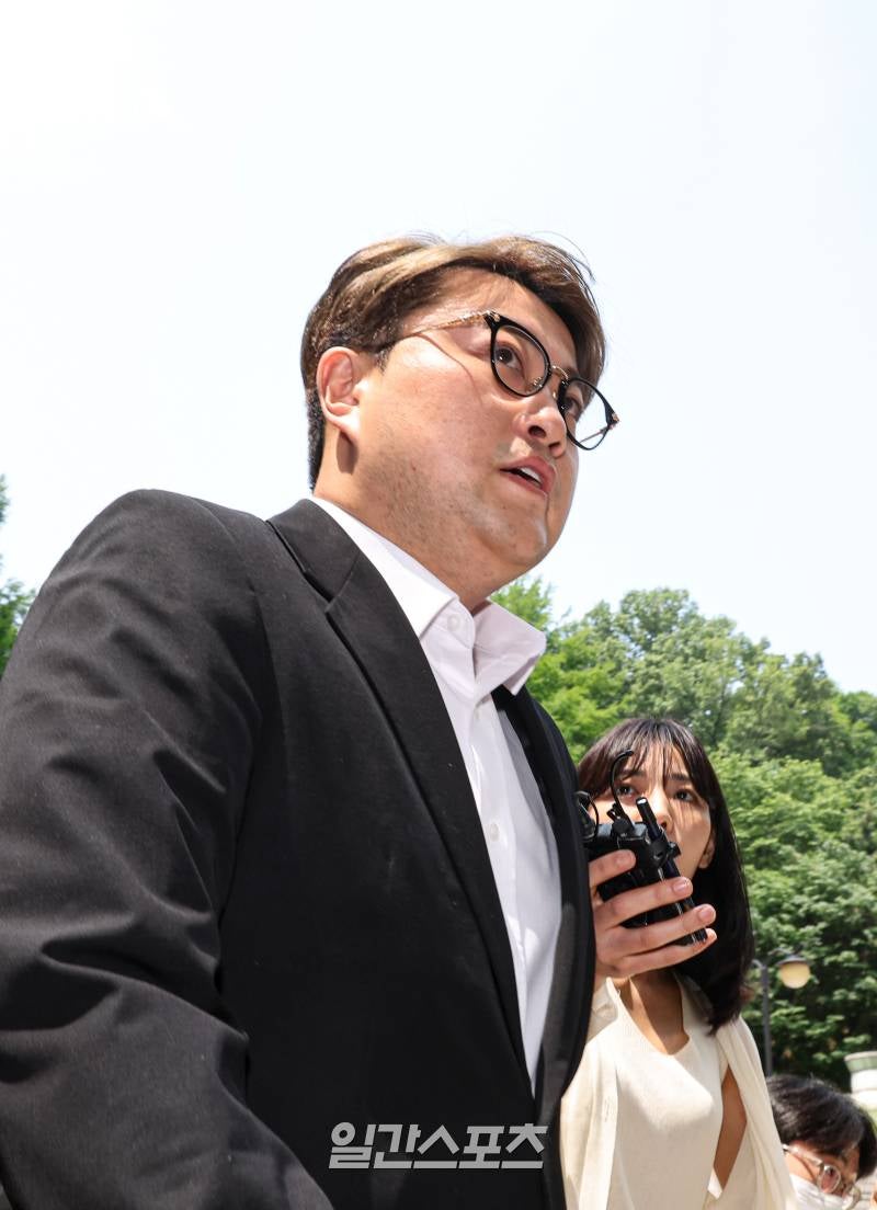 <b>김호중</b>, 구속기간 내년 2월로 연장... <b>구치소</b>서 새해