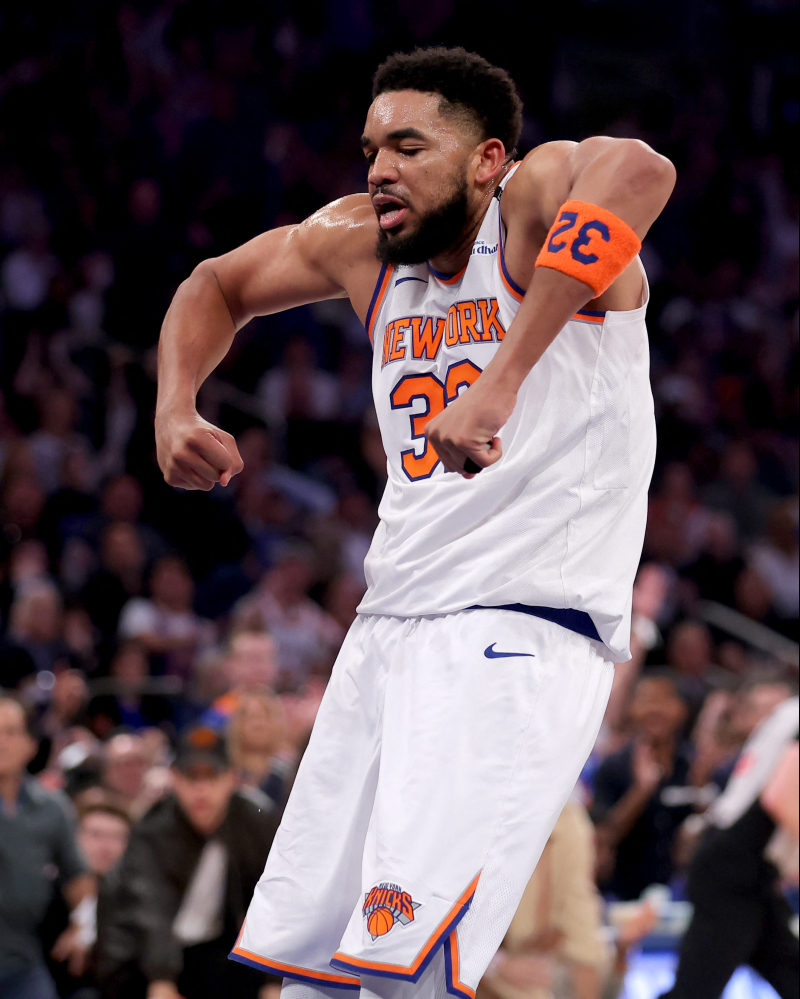 NBA <b>뉴욕</b>, ‘디펜딩 챔프’ <b>보스턴</b> 꺾고 25년 만의 동부 결승 진출
