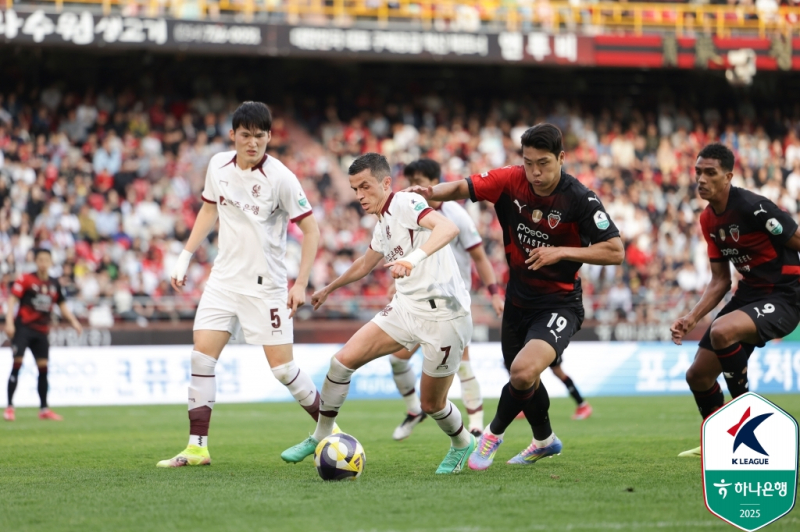 ‘FIFA 징계’ <b>광주</b>와 <b>경기</b> 마친 <b>포항</b>, 프로축구연맹에 공식 이의제기 ...