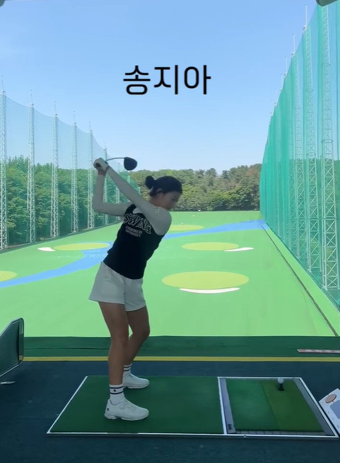 ‘송종국 딸’ <b>송지아</b>, <b>프로골퍼 데뷔</b>... “많이 응원해 주세요”