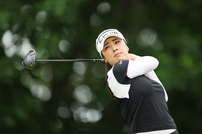 최혜진, <b>마이어 클래식</b> 2R 공동 <b>선두</b>…윤이나는 버디 8개로 100위→17위