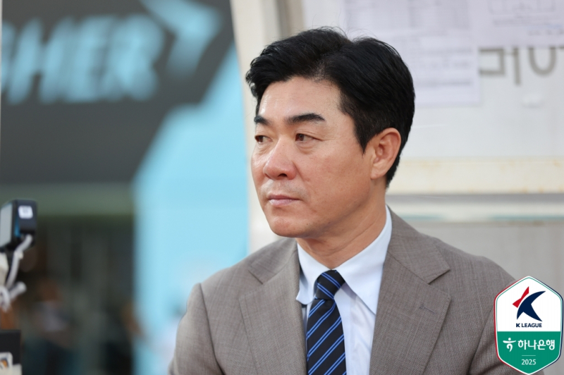 ‘승격 후보 맞대결’→<b>변성환</b>·윤정환 “그저 1경기일 뿐…” [IS <b>수원</b>...