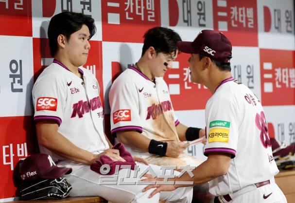 '이게 올바른 육성인가' 키움 김윤하, 역대 단일 시즌 0승 10패 10번째 '...