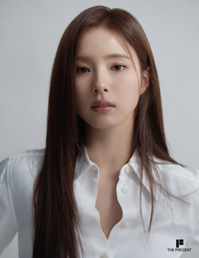 신세경 <b>악플러</b>, 징역 8개월 선고…소속사 “중대한 <b>법적</b> 선례 될 것” [...