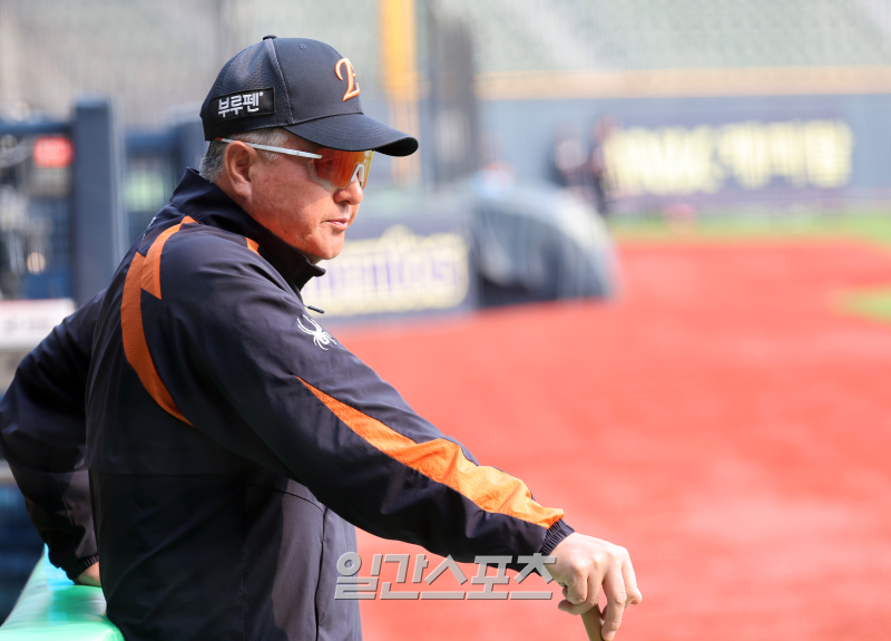 "2할 2푼이든, 3푼이든"...달<b>감독</b>이 <b>노시환</b> 타율을 신경 쓰지 않는 이유