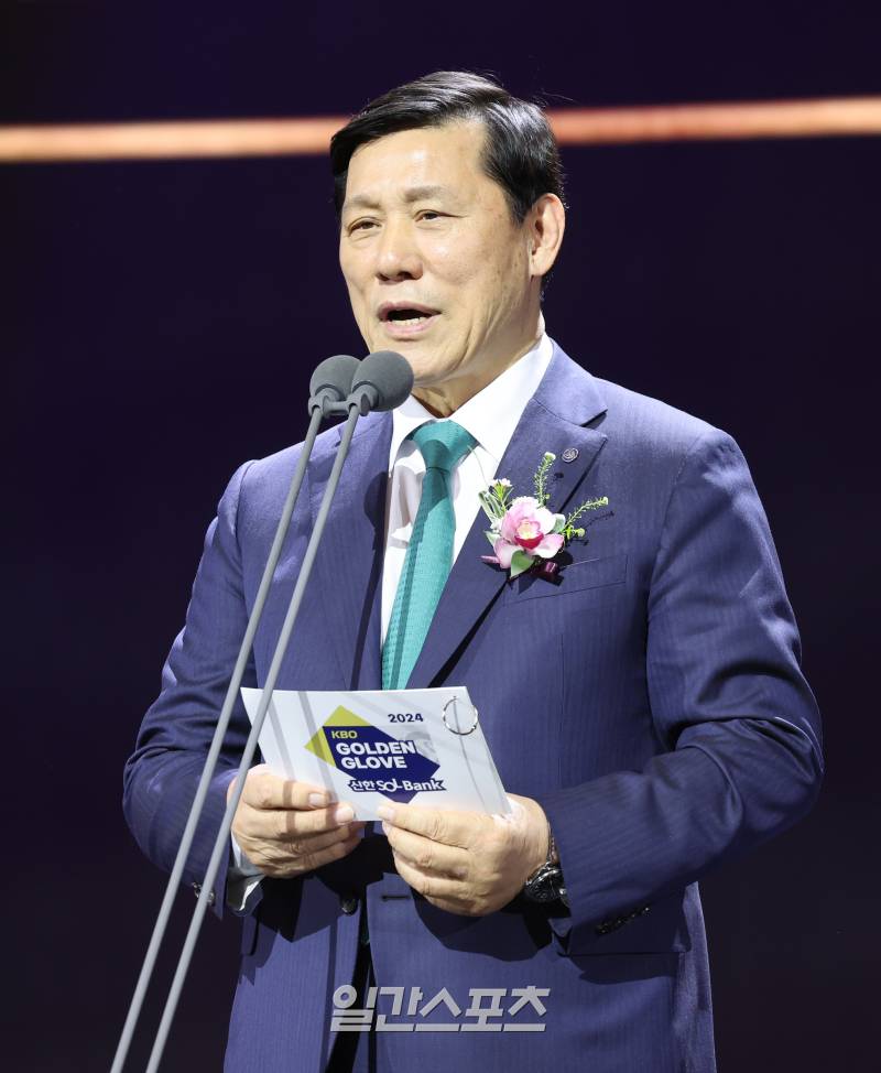 <b>허구연 총재</b>, ‘<b>크보 라이브</b>’ 출연...야구팬과 라이브로 만난다