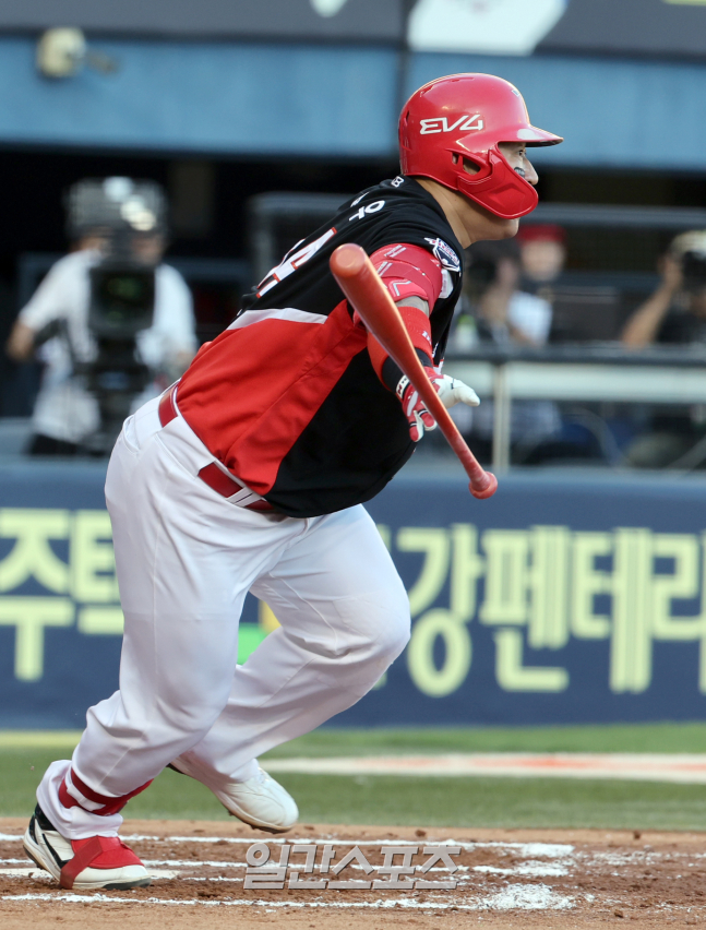 '<b>햄스트링</b> 부종' KIA <b>최형우</b>, 전반기 마감+올스타전 출전 불발…"16일 재...