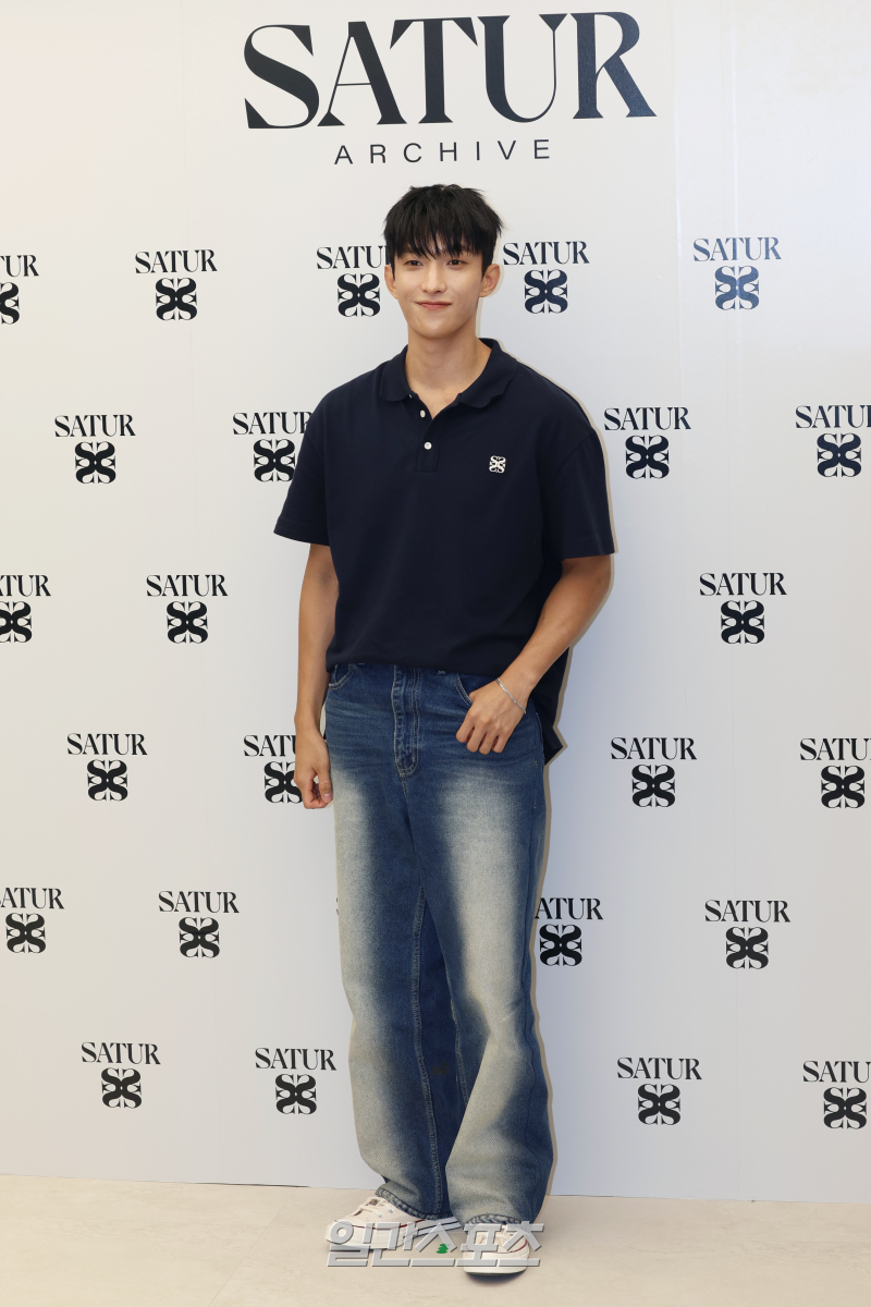 [<b>포토</b>] <b>세븐틴 도겸</b>, 댄디보이