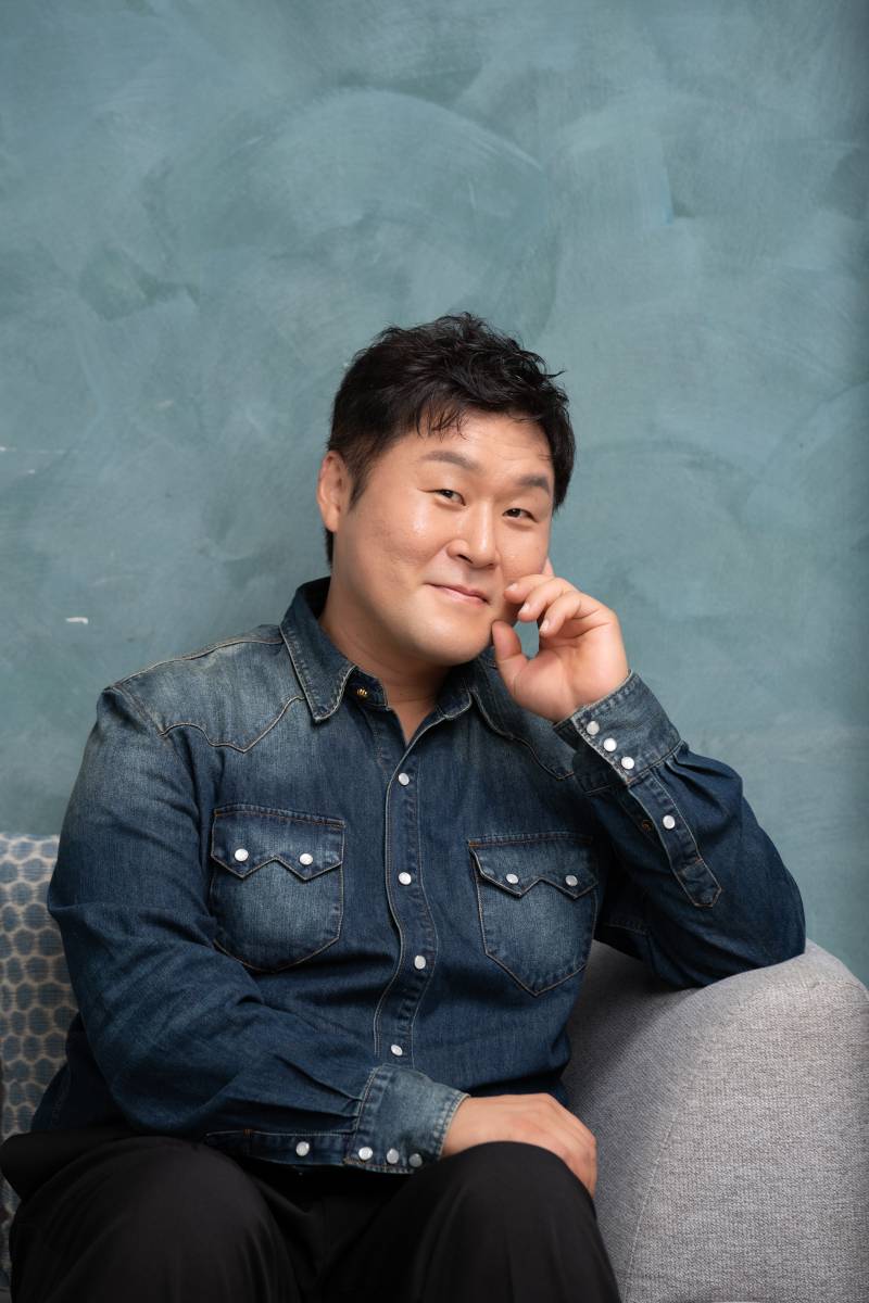 ‘<b>좀비딸</b>’ <b>윤경호</b> “조정석 효과만? ‘<b>항블리</b>’ 지분도 느껴져” [인터...