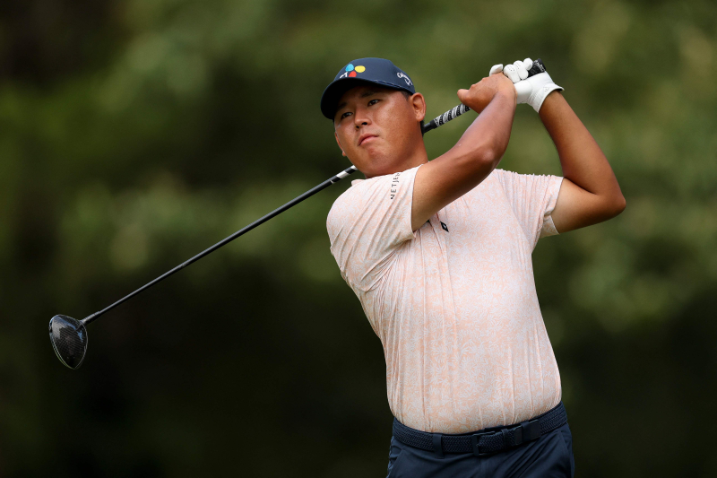 <b>김시우</b>, <b>PGA</b> 투어 PO 1차전 2R 공동 11위…3연속 버디로 만회