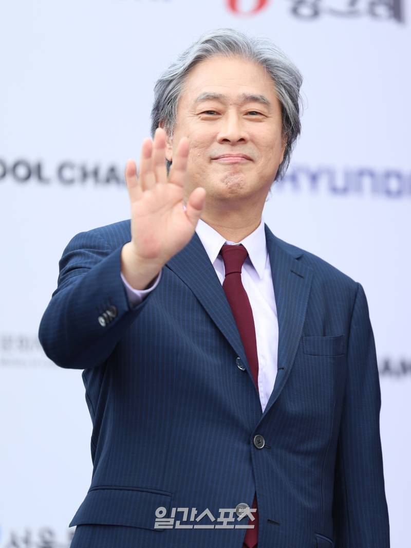 <b>박찬욱</b> 감독, 파업 규정 위반으로 美<b>작가조합 제명</b>