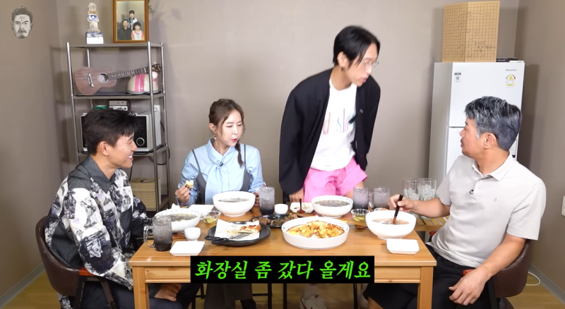 코요태 빽가, <b>신지</b><b>문원 언급</b>에 또 자리 이탈…“자꾸 약올려”