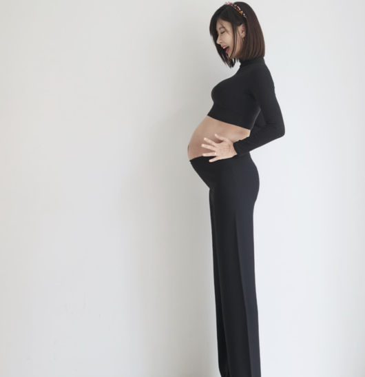 “<b>9개월</b>차 <b>임신</b>부”…<b>성현주</b>, 만삭 D라인 공개아며 임밍아웃 [AI 포토컷...