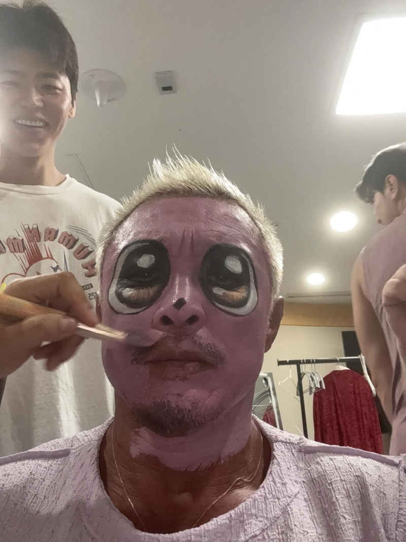 <b>추성훈</b>, 딸 사랑이 위해 <b>하츄핑</b> 변장... “가장의 무게”