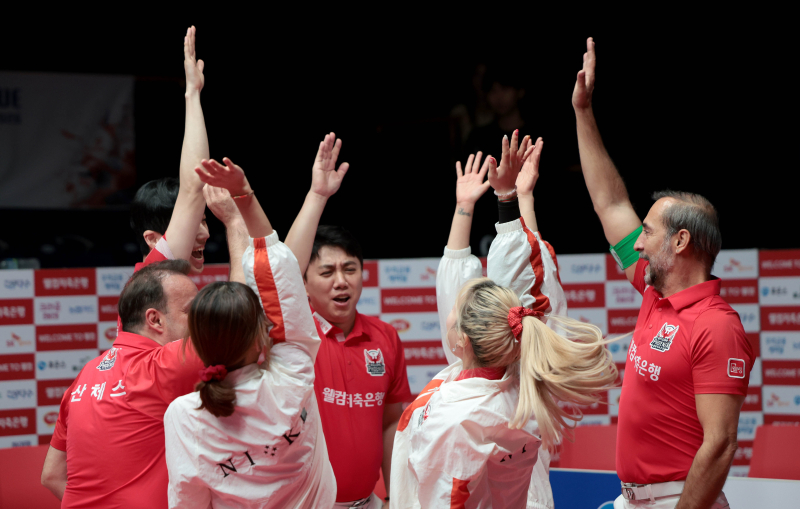 <b>웰컴저축은행</b>, <b>PBA 팀리그</b> 2라운드 우승…MVP는 <b>산체스</b>