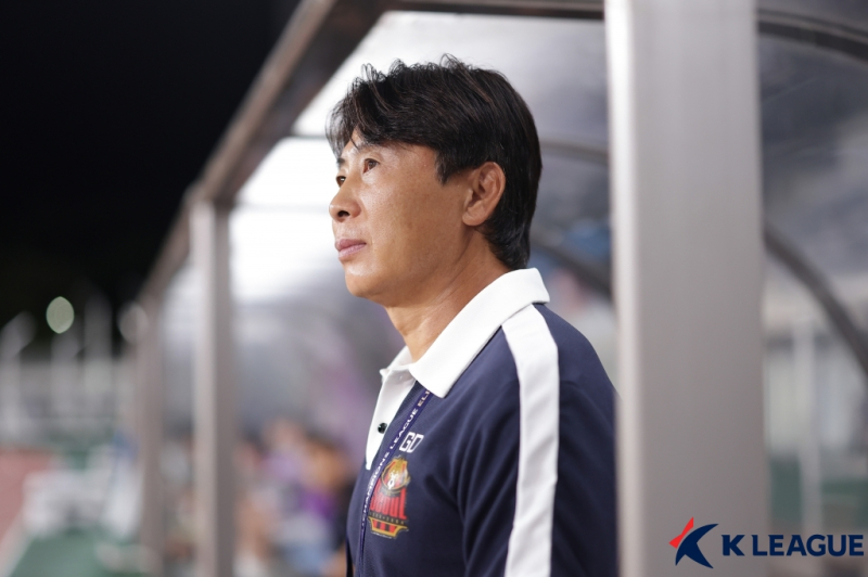 ‘파이널 A’ 원하는 <b>김기동 감독</b> “나도 머리 아프고 다른 <b>감독</b>들도 그...