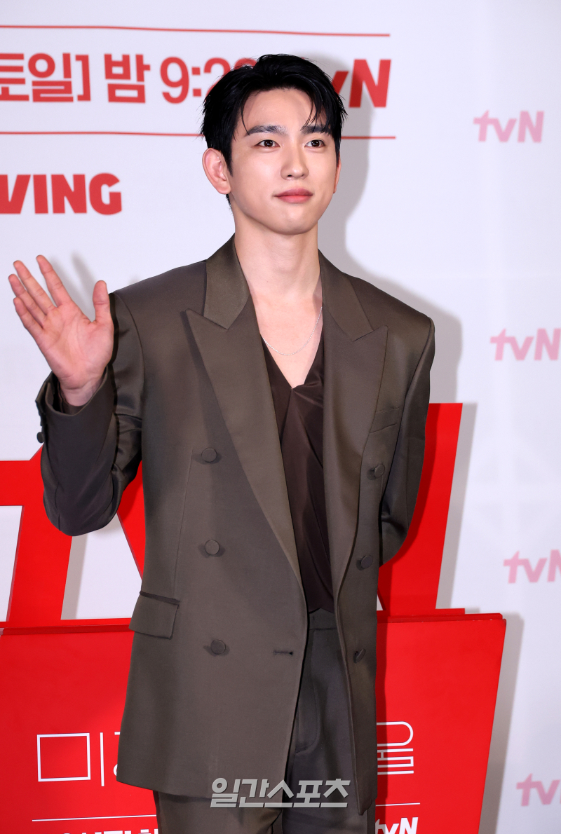 <b>박진영</b>, 생일 맞아 1억 기부… “사랑 돌려드리고 싶어”