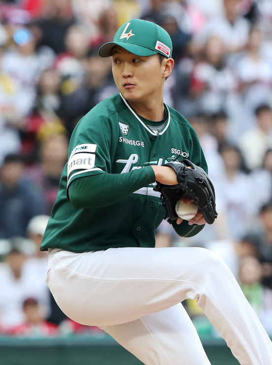 KIA 상대하는 SSG, 사실상 투수 <b>총력전</b> 선언 "24일 선발 최민준까지 대기...