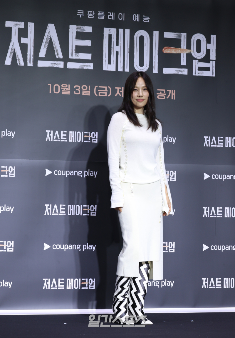 [포토] '<b>저스트 메이크업</b>' MC 맡은 <b>이효리</b>