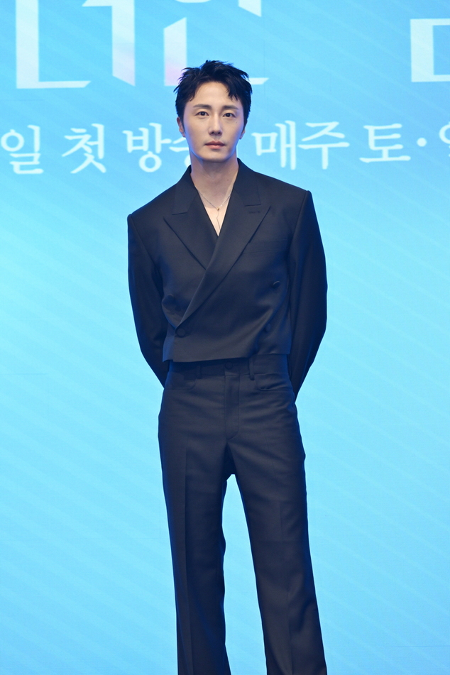 <b>정일우</b>, 모델 브랜드 <b>CEO</b>와 <b>열애설</b>…소속사 “배우 사생활” [공식]