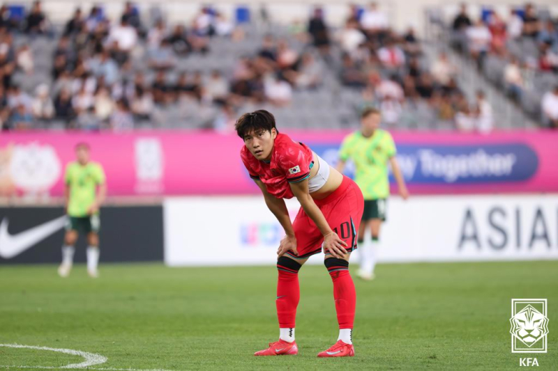 ‘스토크 킹’ <b>배준호</b>, <b>어깨</b> <b>부상</b>으로 U-22 대표팀서 조기 소집 해제