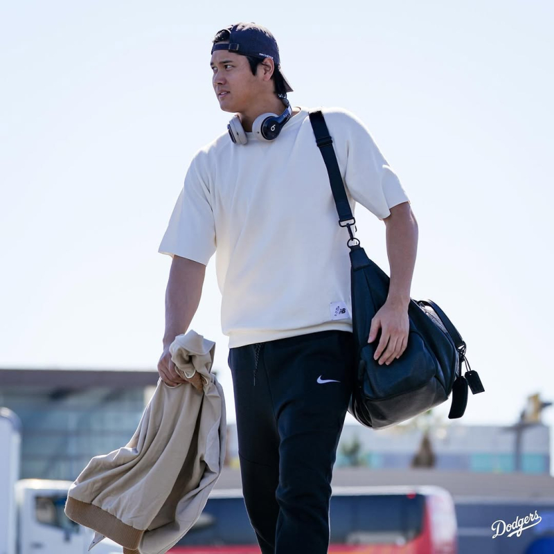 오타니도, <b>김혜성</b>도 <b>토론토행</b> 비행기 탑승→MLB WS 5호 한국인 탄생할까